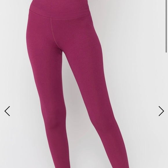 Spiritual Gangster Love Sculpt legging - Picture 2 of 5